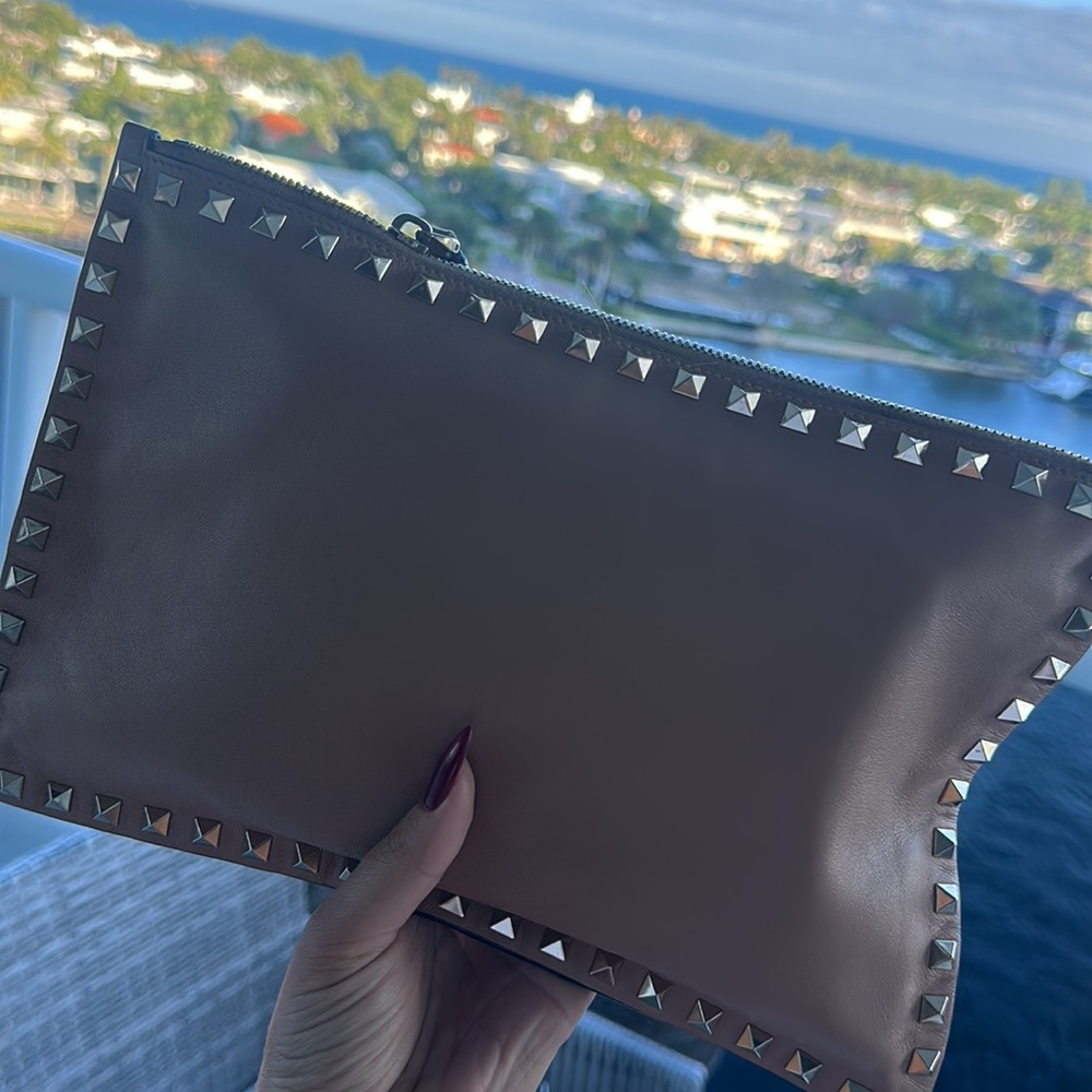 Valentino nude bag beautiful , bought in the store in USA